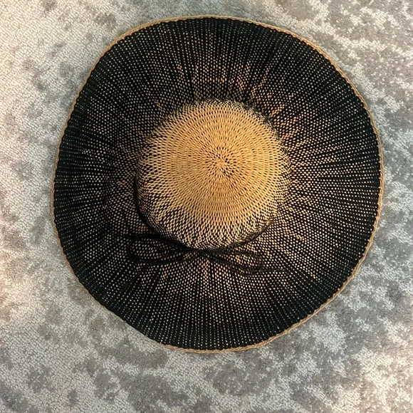 Sun hat - Picture 2 of 2